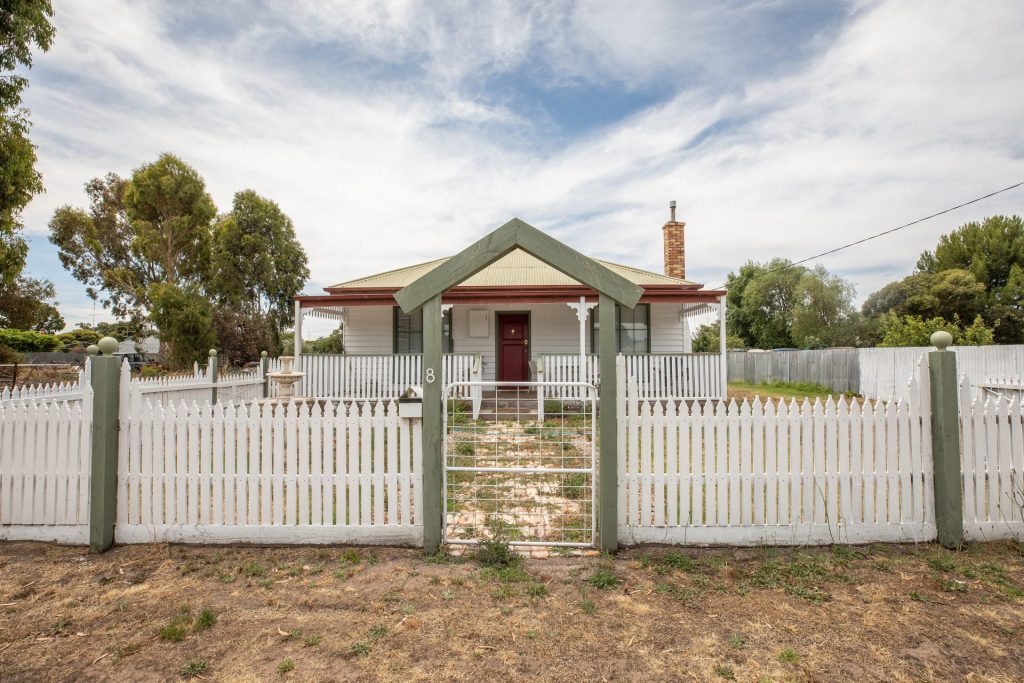 S Summerhayes property