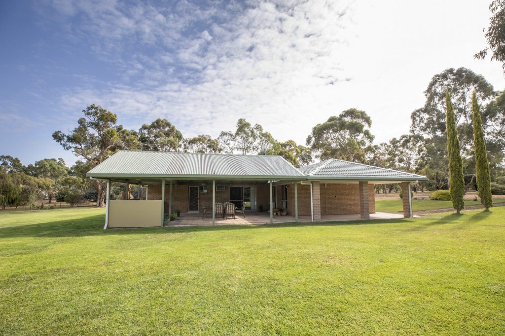 L Rabbetts property