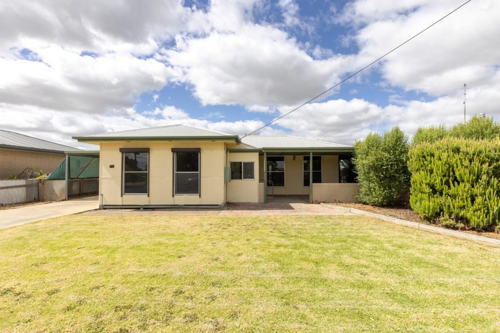 S McInnes property