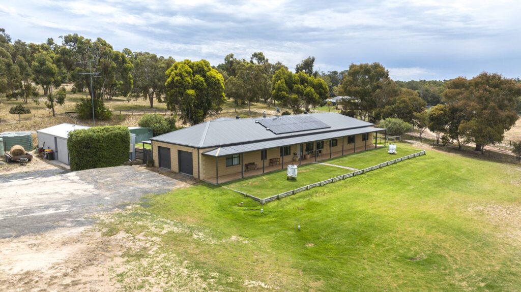 R Elsworthy property