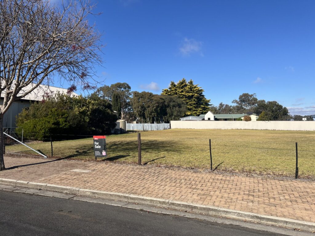 Seller of Land, Lucindale property